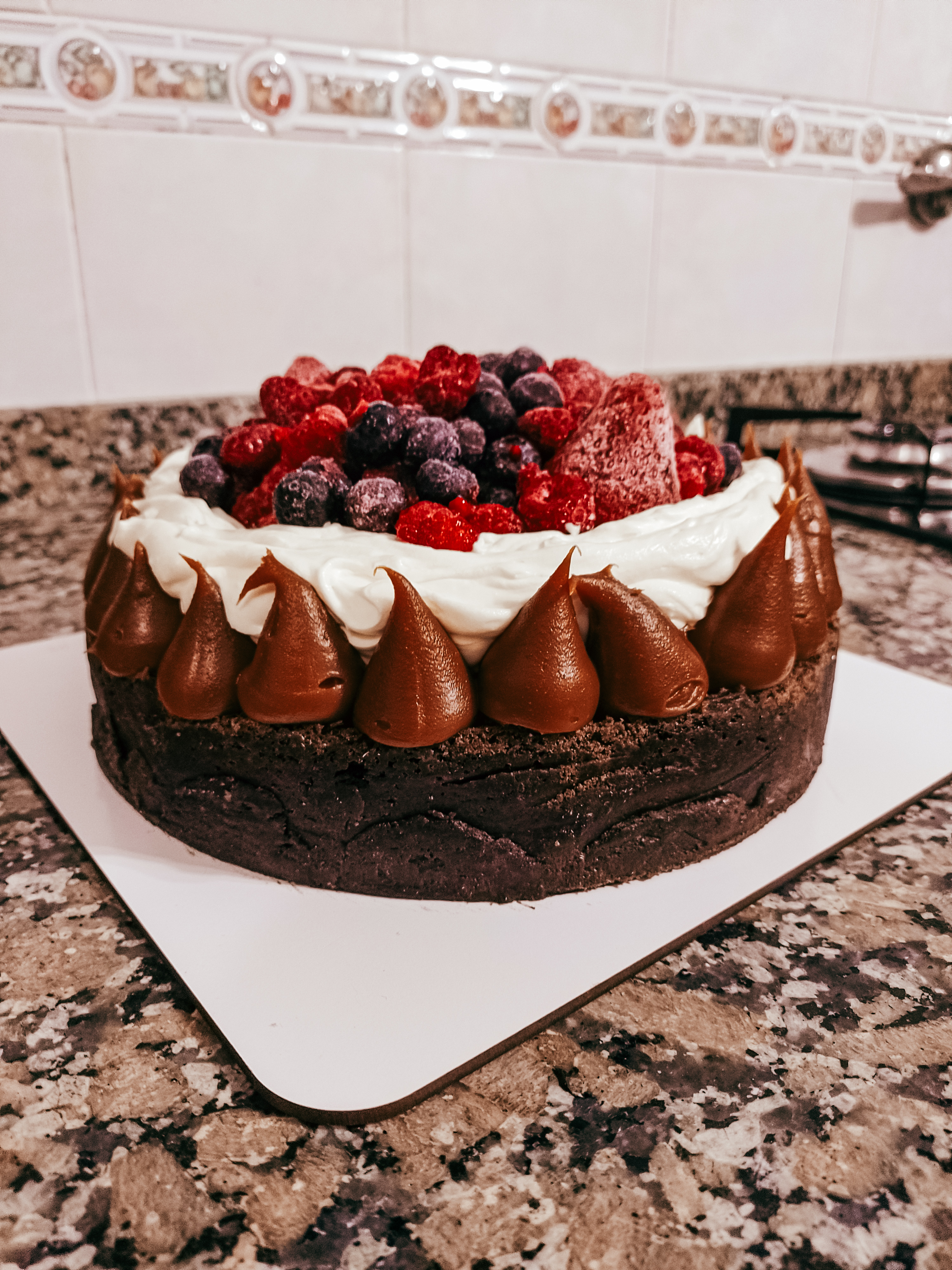 Brownie con Frutos Rojos